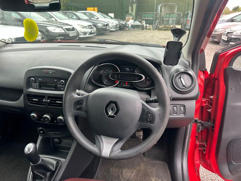 RENAULT CLIO